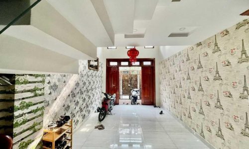 Bán nhà căn góc 2 MT Đoàn Văn Bơ, Q4 1T 2L 3PN 3WC 18m2 3,5tỷ hẻm 6m xe hơi đổ cửa