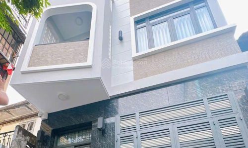 Bán nhà siêu phẩm cực đẹp ngay trung tâm Q4 mặt tiền hẻm mới xây 3 tấm 1/ sát mặt tiền giá chỉ 5T99