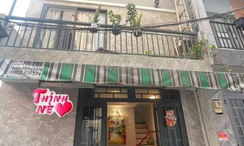 Đầu tư kinh doanh với nhà DT 52,9m2. Đ. Bạch Vân, P10, Quận 5. Sát mặt tiền lớn