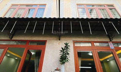 Nhà đẹp siêu rẻ Q4 P18 mua 1 tặng 1 tính tiền 1