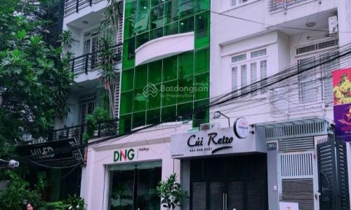 Bán nhà ông bà để lại ngay MT Tôn Thất Tùng, Bến Thành Q1 (10X27 m) trệt 4 lầu. Gía 70 tỷ