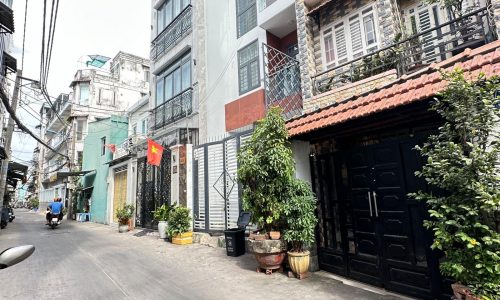 Hẻm xe tải Tôn Thất Thuyết P.18 quận 4, DT 4x15m, có dòng tiền 20 triệu/tháng, giá 8 tỷ 999 triệu