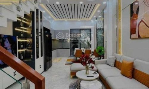 Siêu phẩm trung tâm Chính chủ muốn bán gấp nhà Nguyễn Thiện Thuật Q3 Cách chợ Bàn Cờ 500m, giá 26tỷ