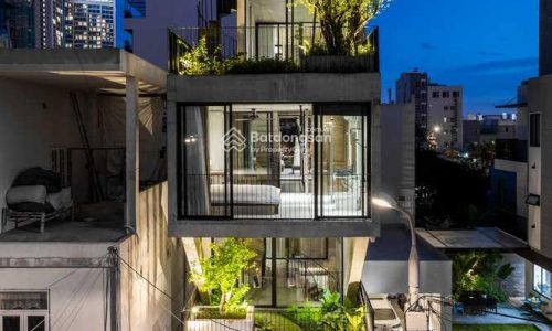 Bán nhà sát MT đường Nguyễn Thiện Thuật, Q3. DT: 4.3 x15m nở hậu, kết cấu trệt 3 lầu ST, 12.5 tỷ TL