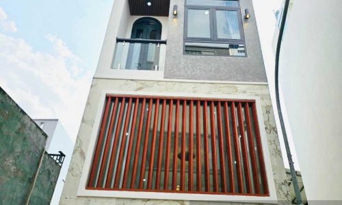 Hạ giá bán gấp nhà đường 6,5m Bạch Vân – P5 – Q5, gần chợ Hòa Bình. Giá 3tỷ4/66m2 cho thuê 25 triệu