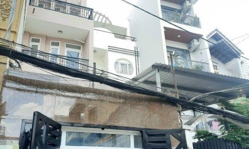 Chính chủ bán gấp căn nhà ngay chợ Xóm Chiếu Quận 4. S: 50m2 – 2,75 tỷ. Sổ hồng công chứng