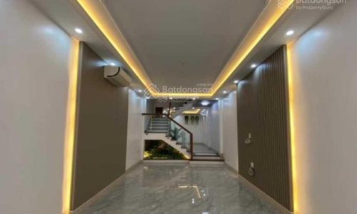 Bán nhà gần Đỗ Xuân Hợp, 2 tầng, 2PN, 4.2x16m, khu vực sầm uất, giá chỉ vỏn vẹn có 4.08 tỷ