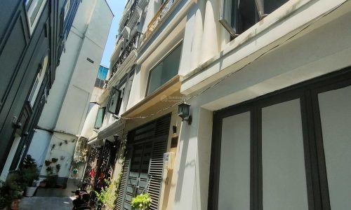 Nhà đẹp Q4 – 4 tầng đúc – 30m2 – hẻm 1 sẹc – chỉ 2 tỷ nhỉnh