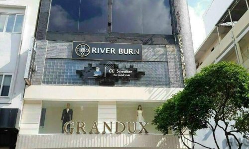 Độc quyền! Bán nhà MT Trần Hưng Đạo, P. NCT, Quận 1 DT 7.8x20m, trệt, 3 lầu, sân thượng, chỉ 74 tỷ