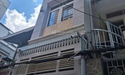 Bán gấp nhà đường Khánh Hội, P4, Q4, 28m2, 4 lầu, 4PN, 3WC, chỉ 3,8 tỷ!