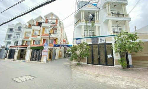 Nhà đường 520 Quốc Lộ 13, Thủ Đức đối diện KDC Vạn Phúc 88m2 4 tầng chỉ 9 tỷ