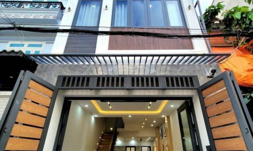 Chỉ còn 1 căn nhà giá 2 tỷ 360 đường Thích Quảng Đức P5 Phú Nhuận. DT 47m2 đang cho thuê 12tr/tháng