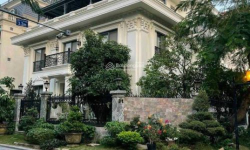 Bán biệt thự ngay đường Hoa Mai, Phường 2, Quận Phú Nhuận – DT (8 x 18m) – 3 lầu – giá 35 tỷ