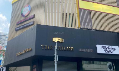 Bán gấp nhà mặt tiền Phan Đăng Lưu, gần ngay Phan Xích Long, Q. PN. DT: 10m x 24m, 5 lầu. Giá 66 tỷ