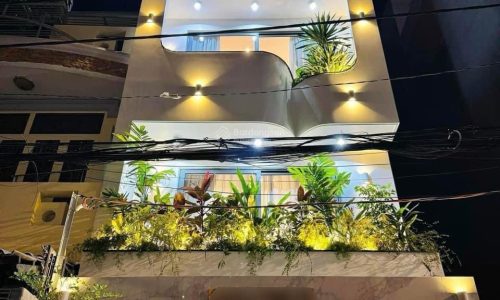 Cần bán gấp nhà siêu đẹp ở Hồ Văn Huê – PN. Giá 5tỷ9 TL. Cho thuê 35tr/th. Sổ riêng