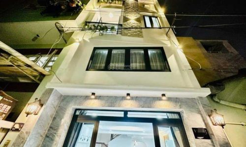 Chủ bán gấp nhà Thích Quảng Đức,Phú Nhuận bán 2tỷ550. Xây 53m2 nằm ngay trường THCS Độc Lập.