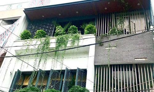 Biệt thự lớn, vuông vức, cách mặt tiền Huỳnh Văn Bánh 100m, hẻm 10m, 8mx20m, 2 lầu, giá 26.5 tỷ